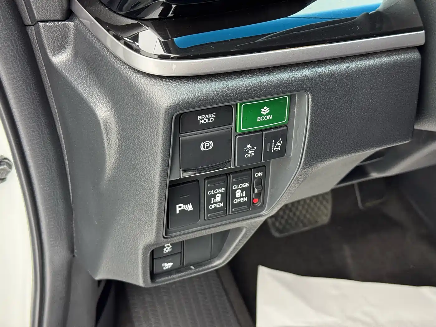 Honda Elysion 2021 Белый из Китая