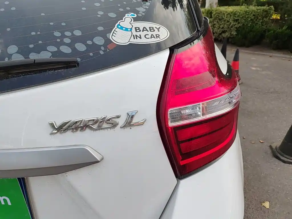 Toyota Yaris L — миниатюра 8