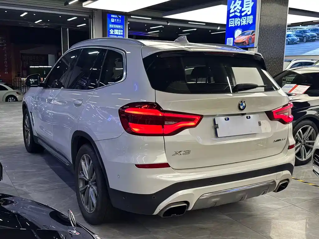 BMW X3 — миниатюра 12