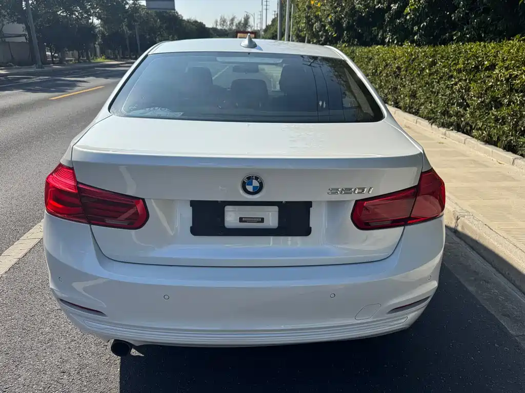 BMW 3 Series — миниатюра 10