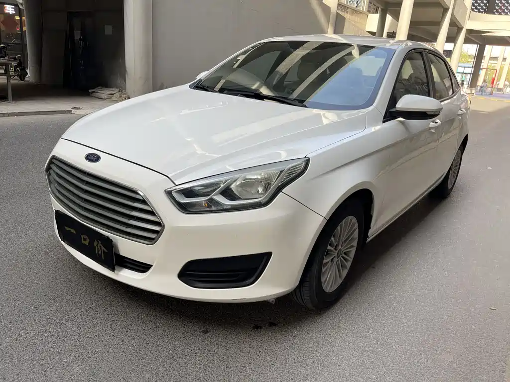 Ford Escort 2018