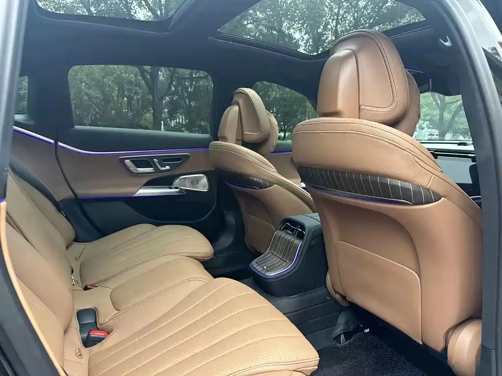 Mercedes-Benz E-Class E 2024 E 300 L Fashion