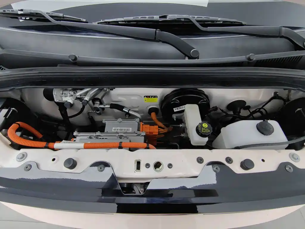 Wuling MINIEV — миниатюра 6