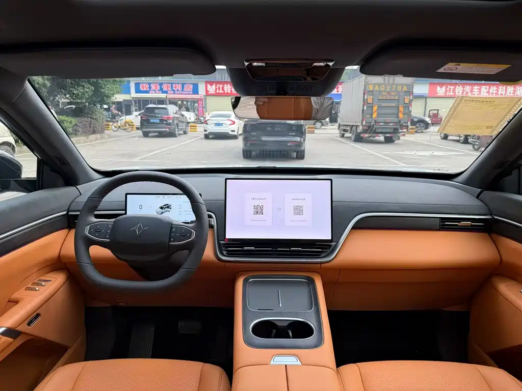 Dongfeng eπ008 2026 мест