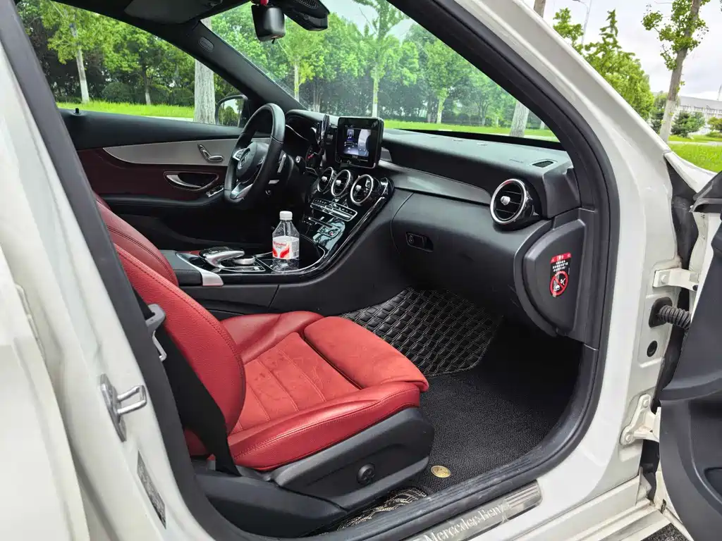 Mercedes-Benz C-Class — миниатюра 10