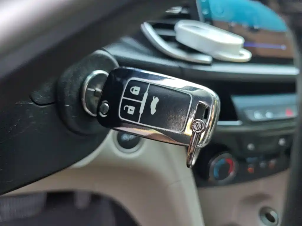 Buick Excelle — миниатюра 9