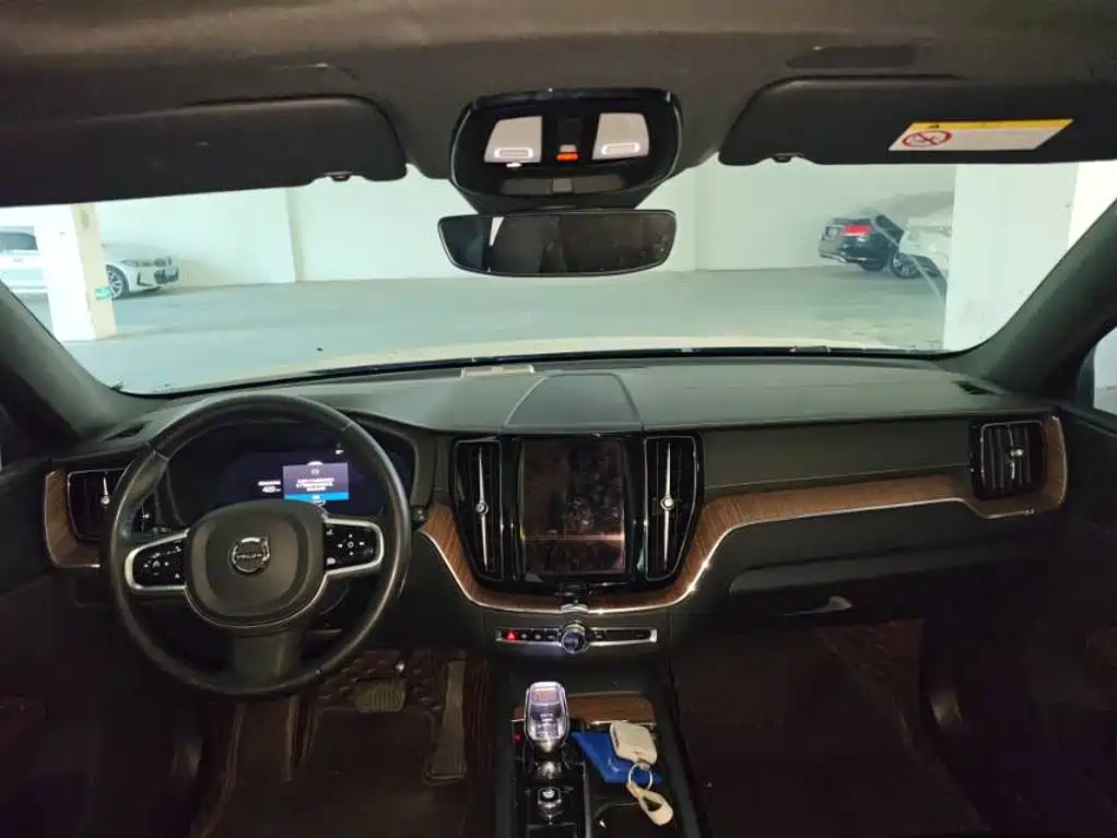 Volvo XC60 — миниатюра 6