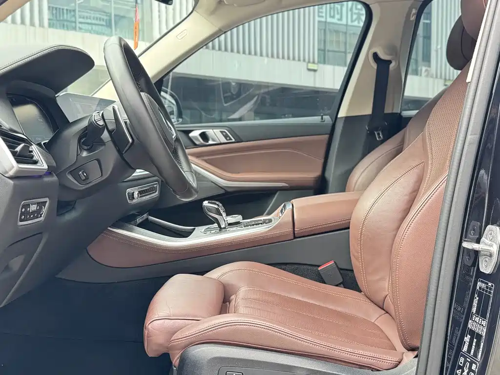 BMW X5 2021 xDrive40i M Sport