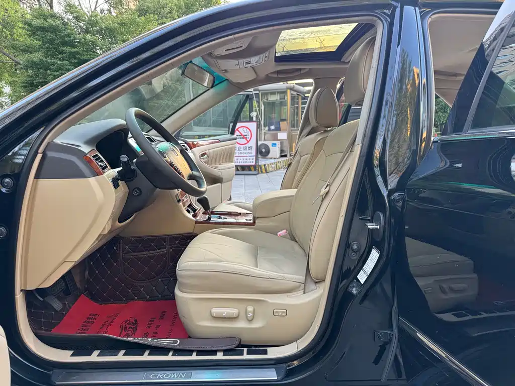 Toyota Crown 2007 2.5L Royal