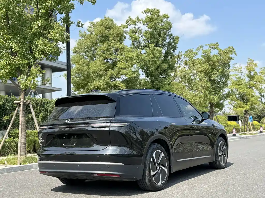 NIO ES8 — миниатюра 5