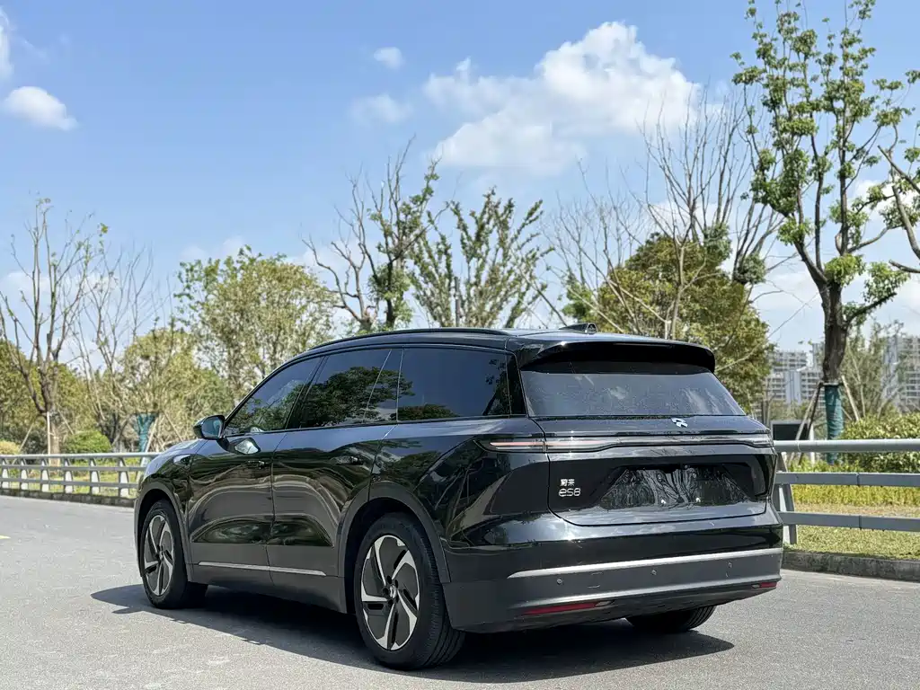 NIO ES8 — миниатюра 8