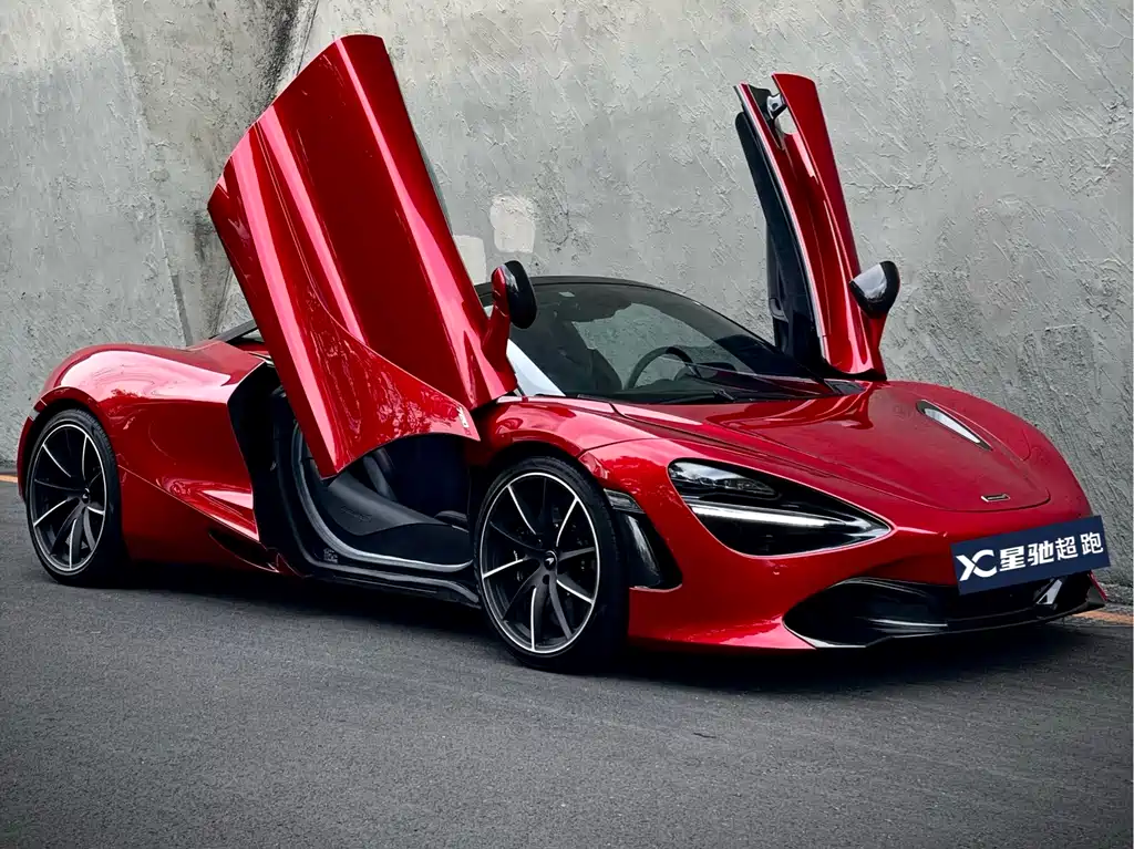 MCLAREN 720S
