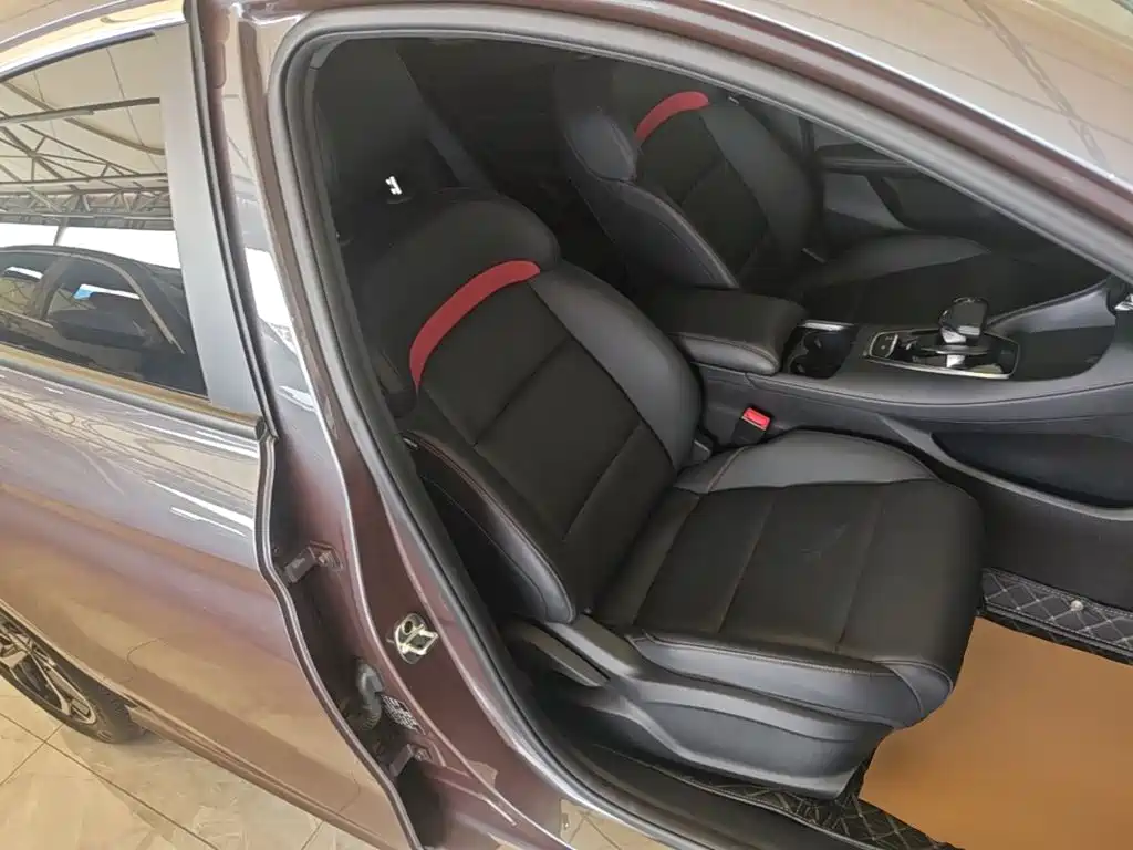 MG MG5 — миниатюра 25