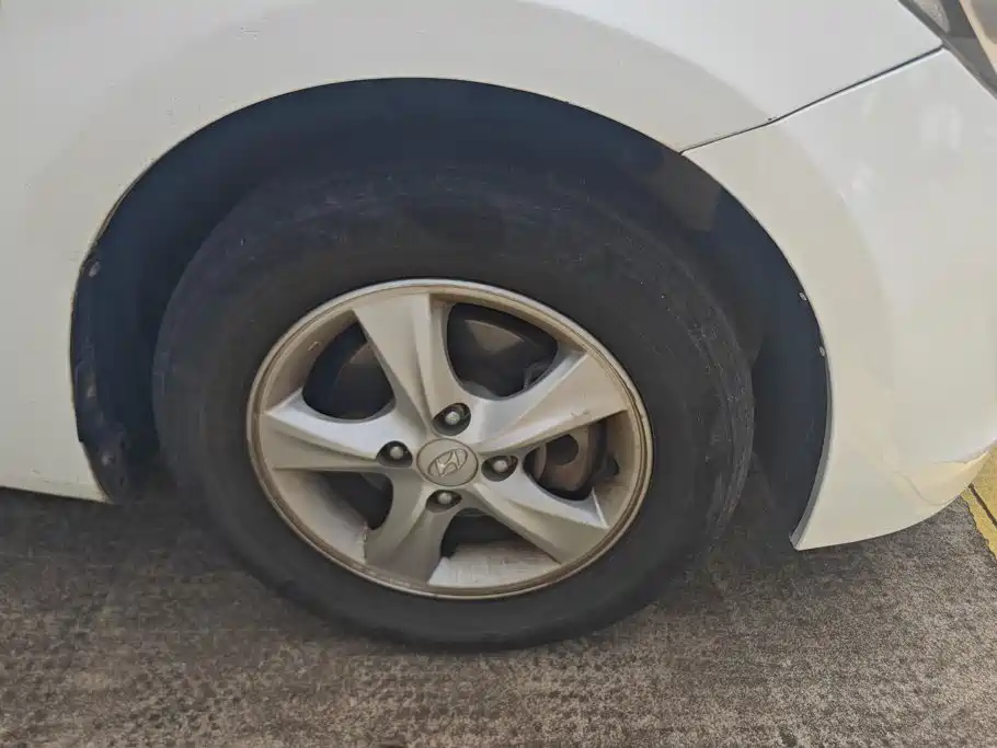 Hyundai Verna — миниатюра 6