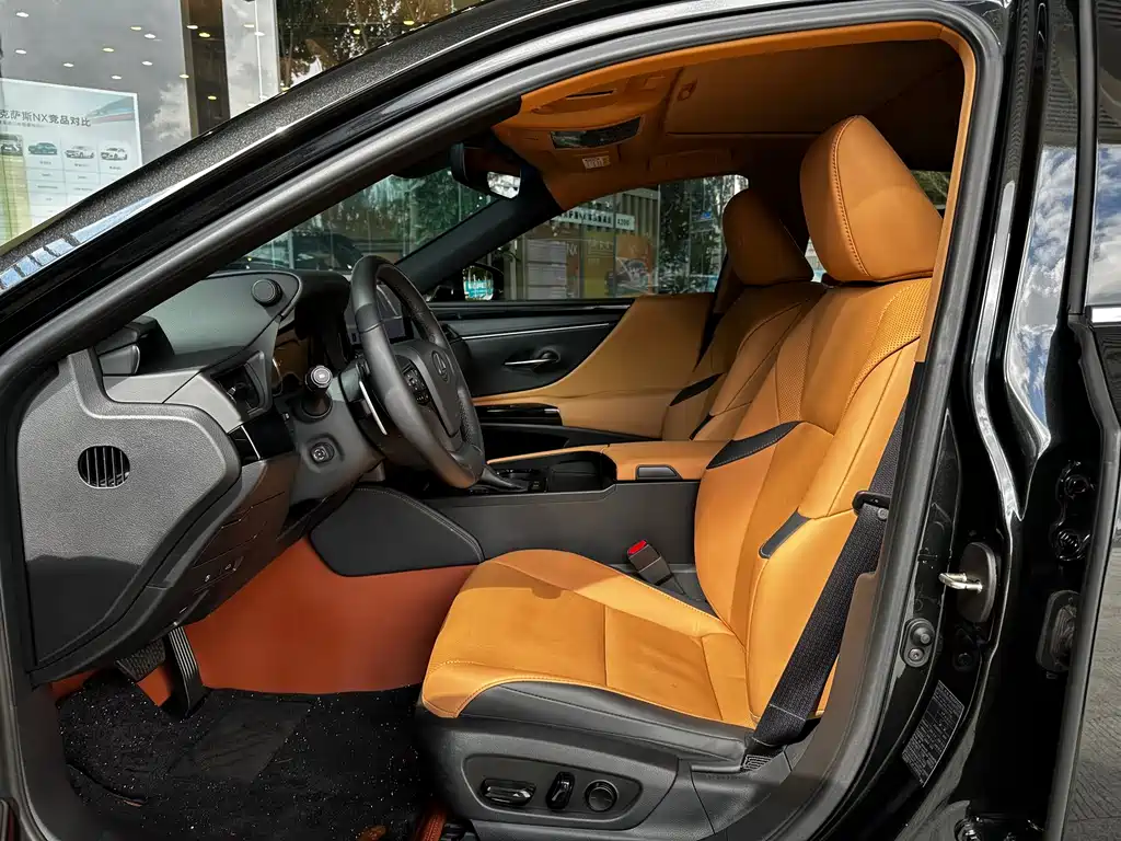 Lexus ES 2022 200