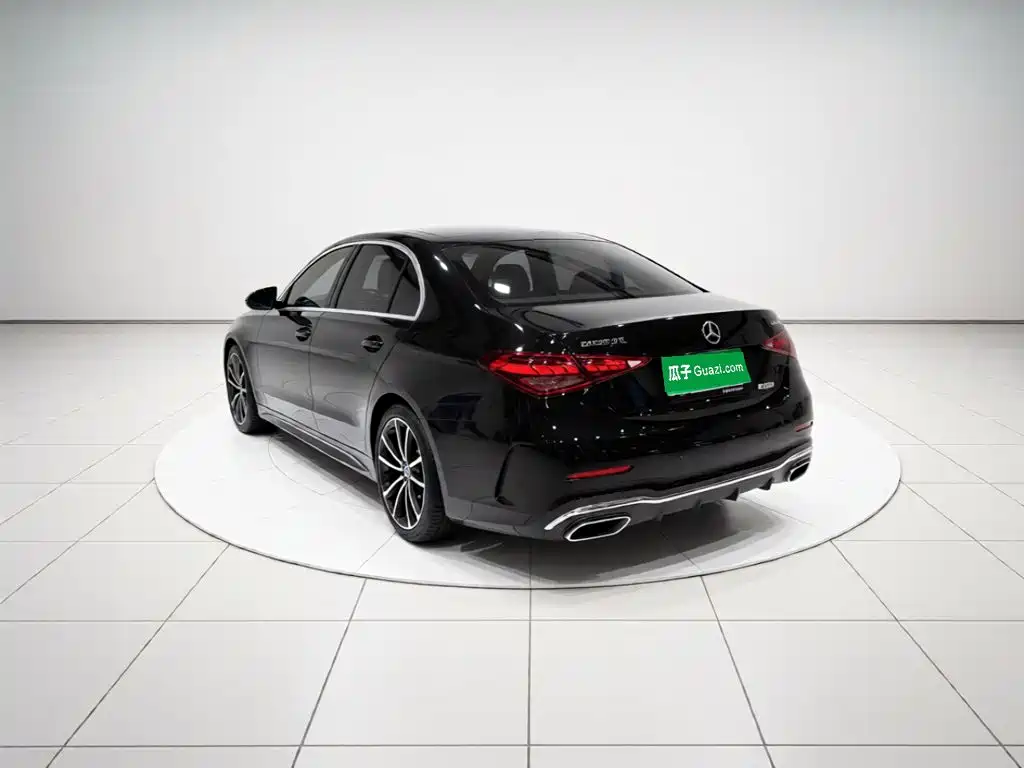 Mercedes-Benz C-Class — миниатюра 4