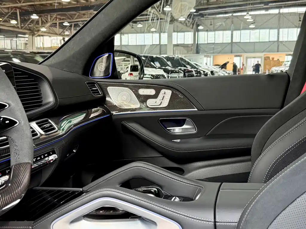 Mercedes-Benz GLS AMG — миниатюра 17
