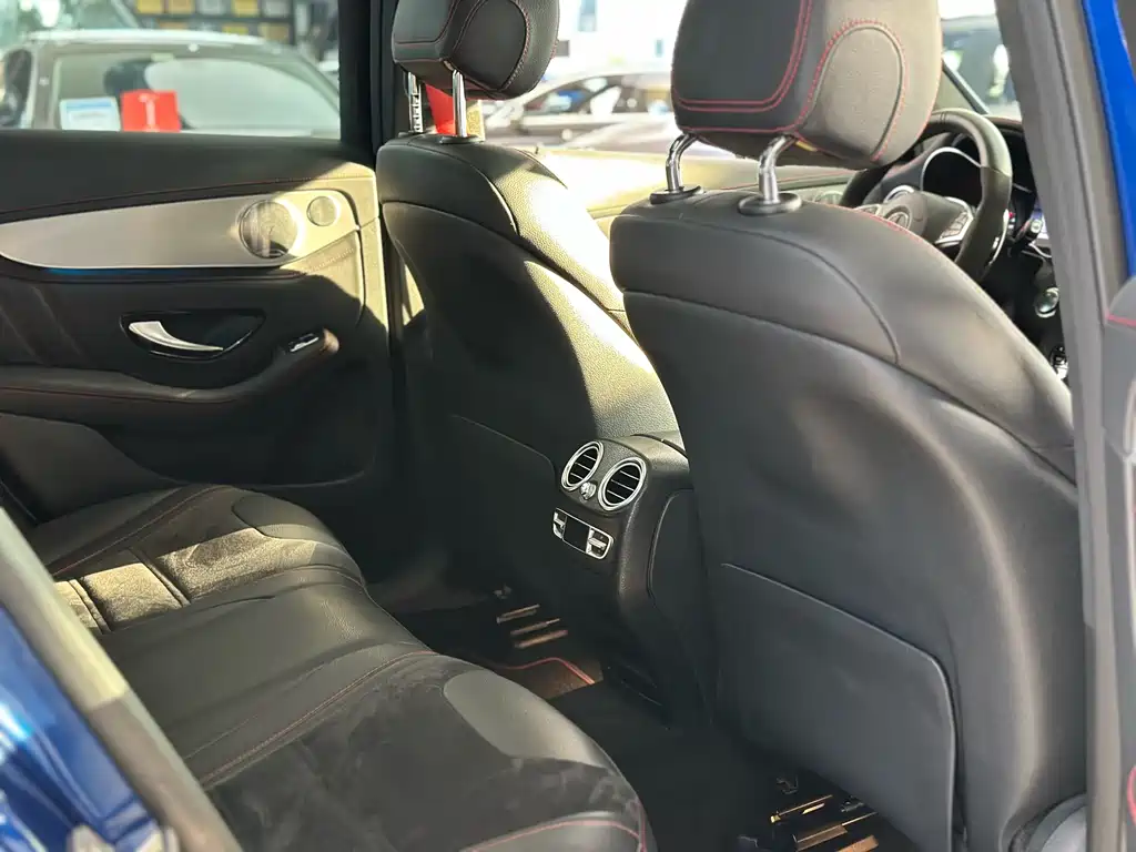 MERCEDES-BENZ GLC AMG