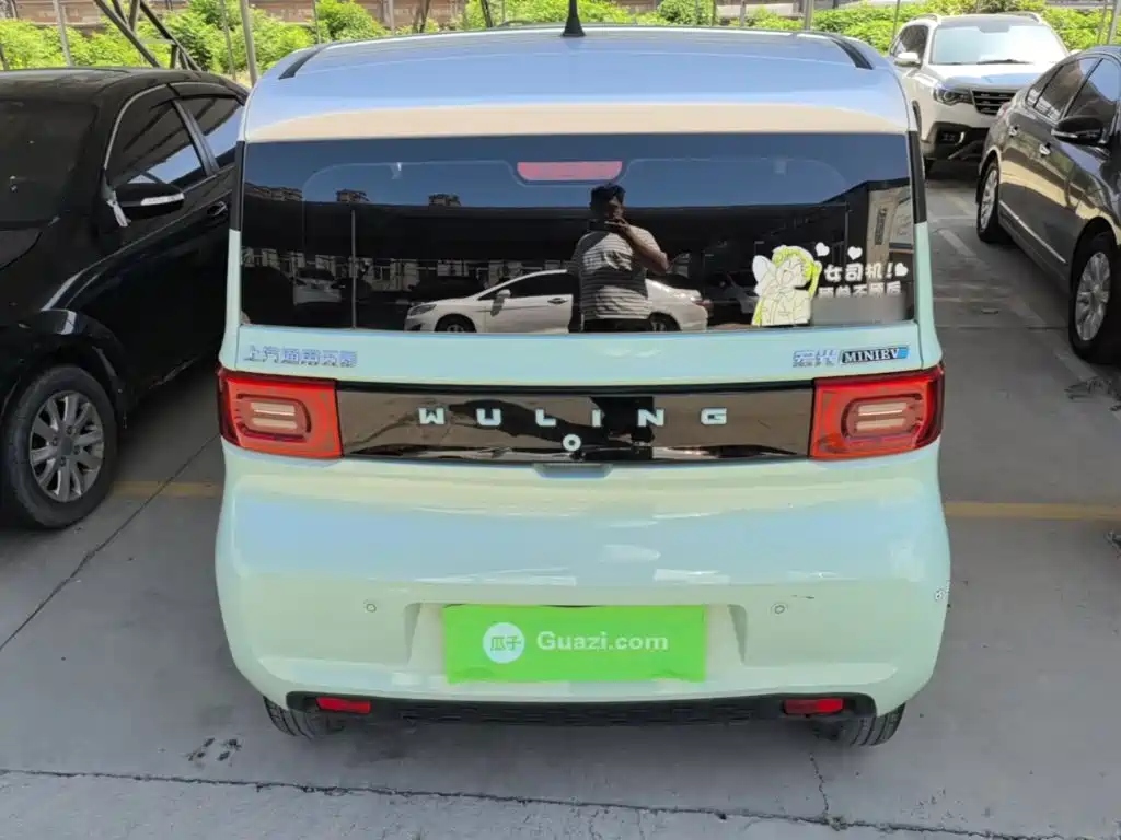 Wuling MINIEV — миниатюра 6