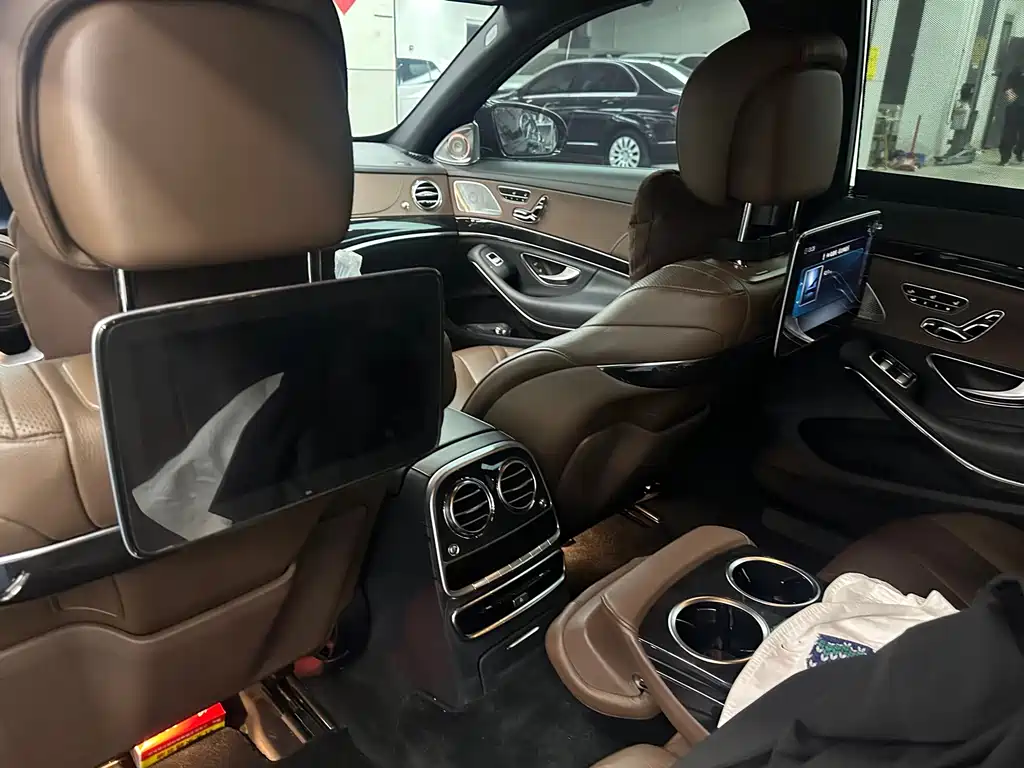 Mercedes-Benz S-Class — миниатюра 12