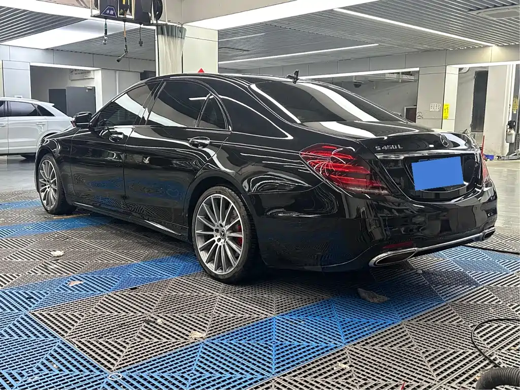 Mercedes-Benz S-Class — миниатюра 16