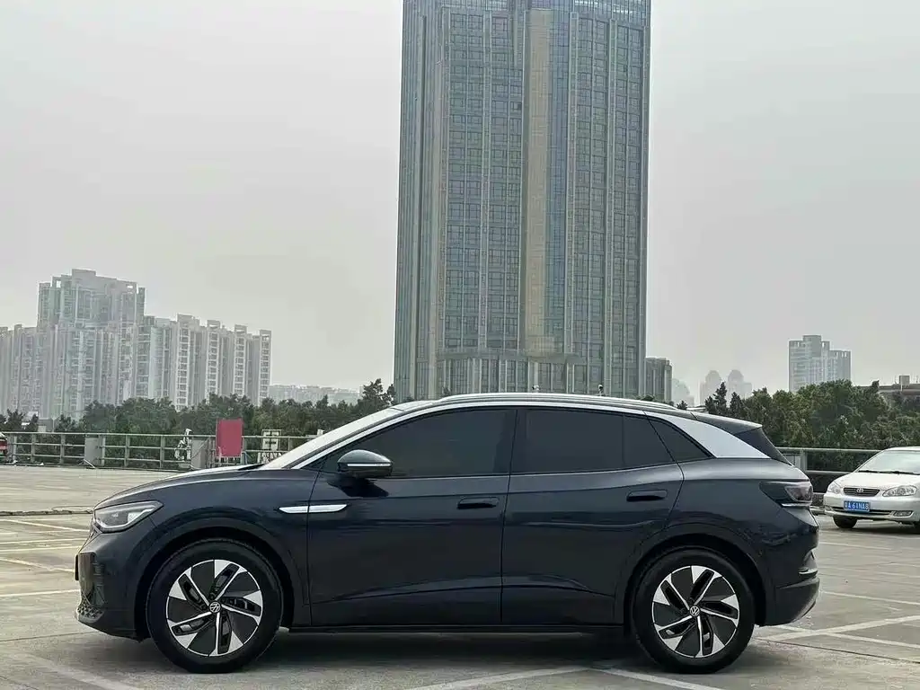 VOLKSWAGEN ID.4 CROZZ