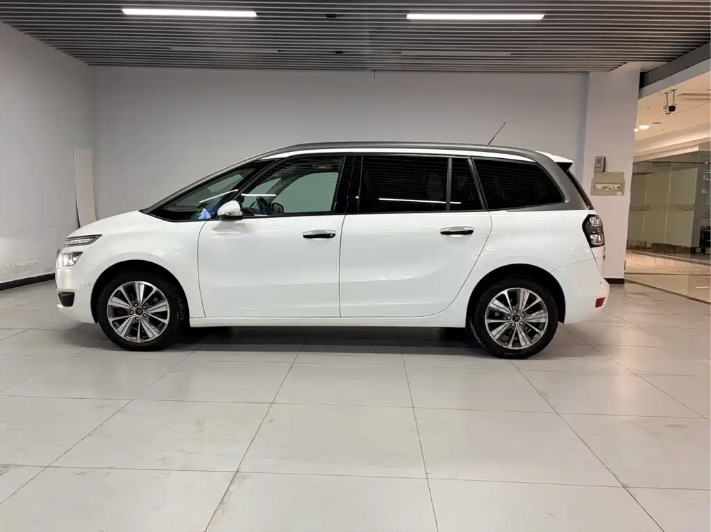 Citroen C4 Picasso 2015 Grand 1.6T Luxury 7 мест