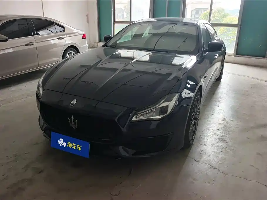 Купить Maserati Quattroporte