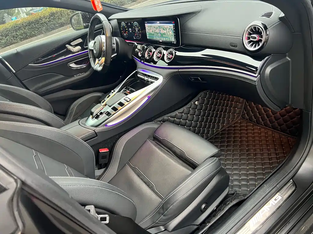 MERCEDES-BENZ AMG GT