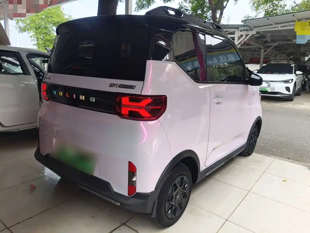 Wuling MINIEV — миниатюра 7