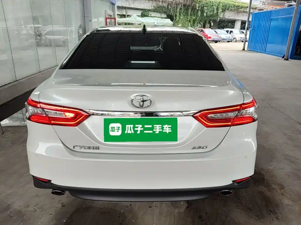 Toyota Camry 2021 2.5G Luxury
