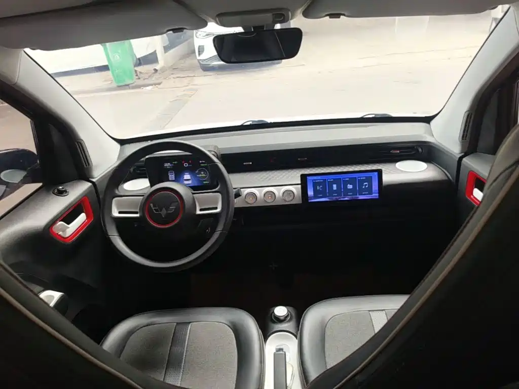 Wuling MINIEV — миниатюра 10