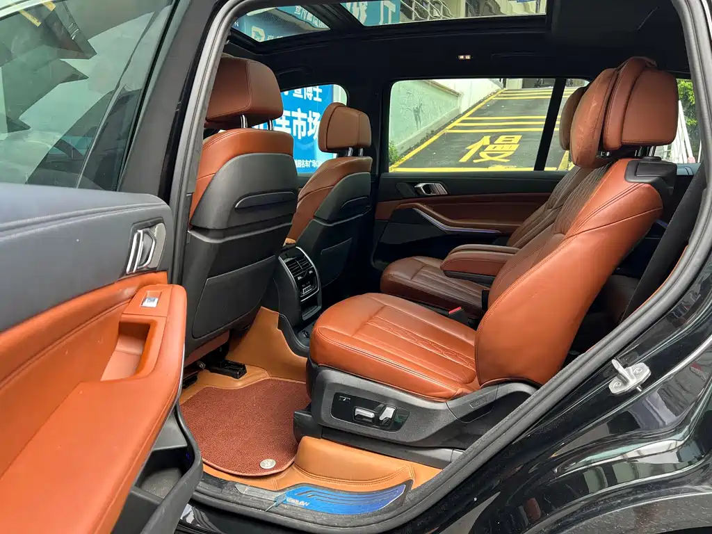 BMW X7 — миниатюра 13