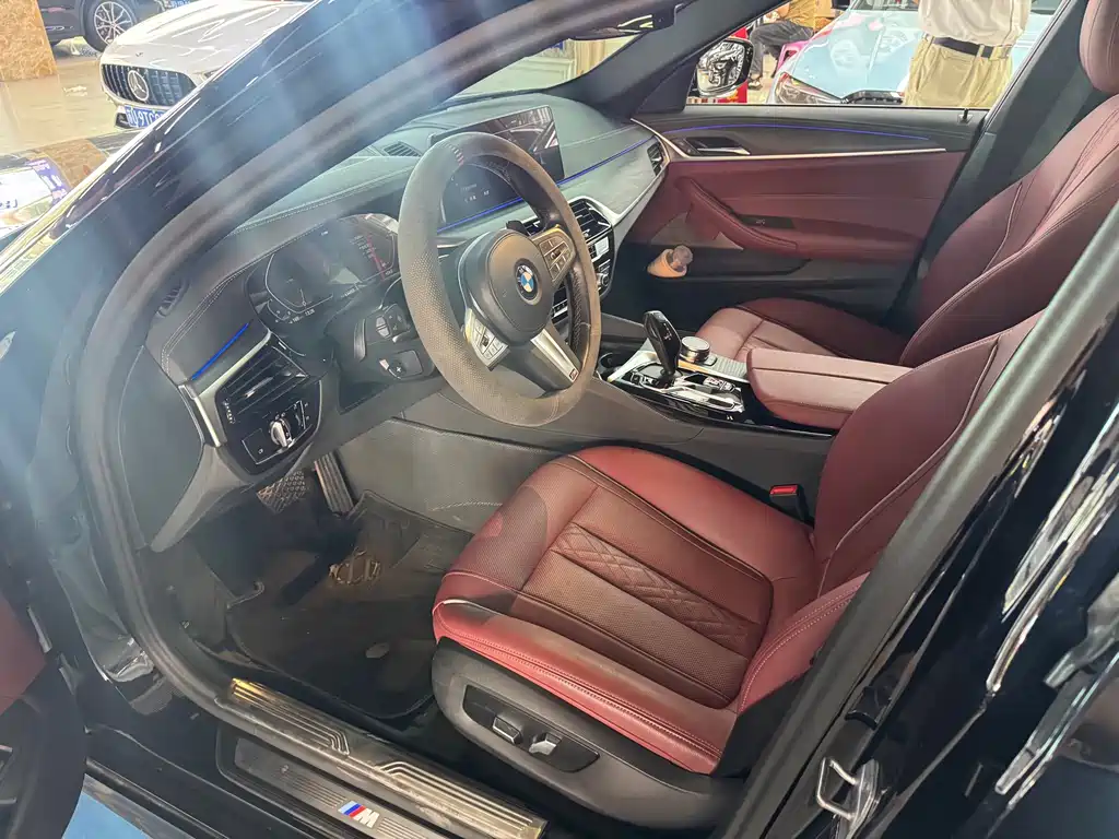 BMW 5 Series — миниатюра 3