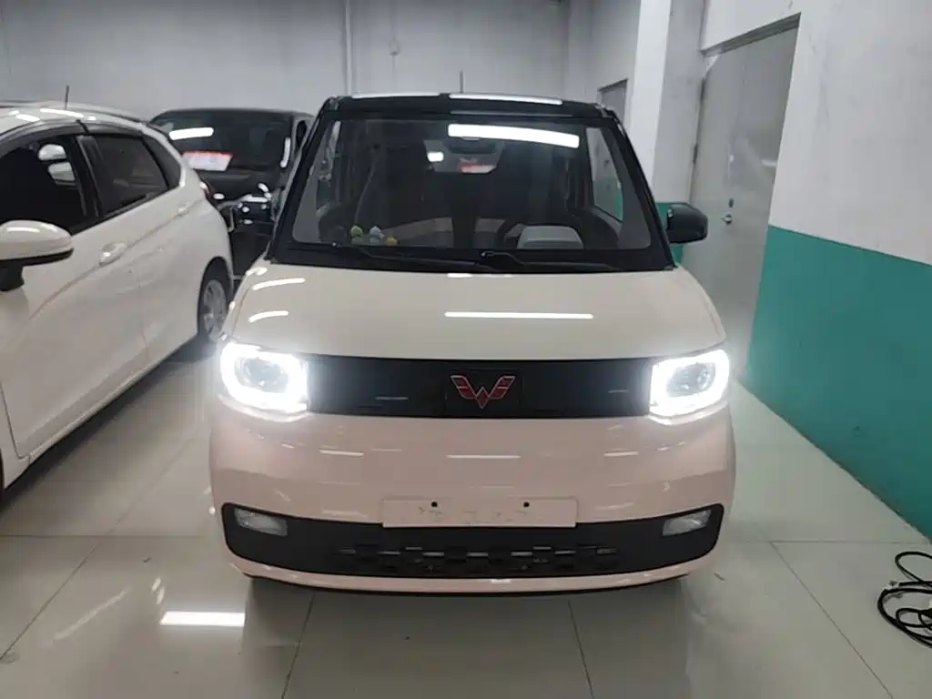 Wuling MINIEV — миниатюра 3