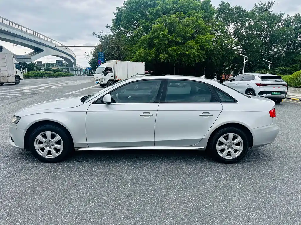 Audi A4L — миниатюра 5