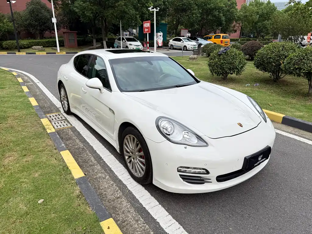 Porsche Panamera 2010 Panamera 3.6L