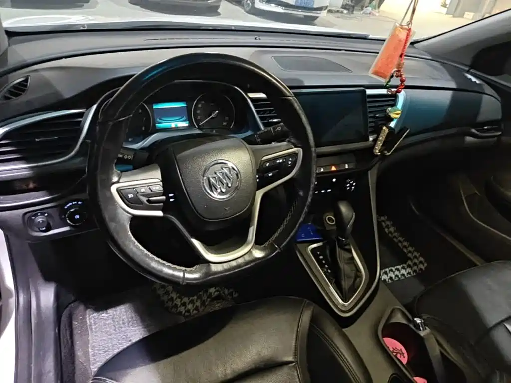 Buick Excelle — миниатюра 12