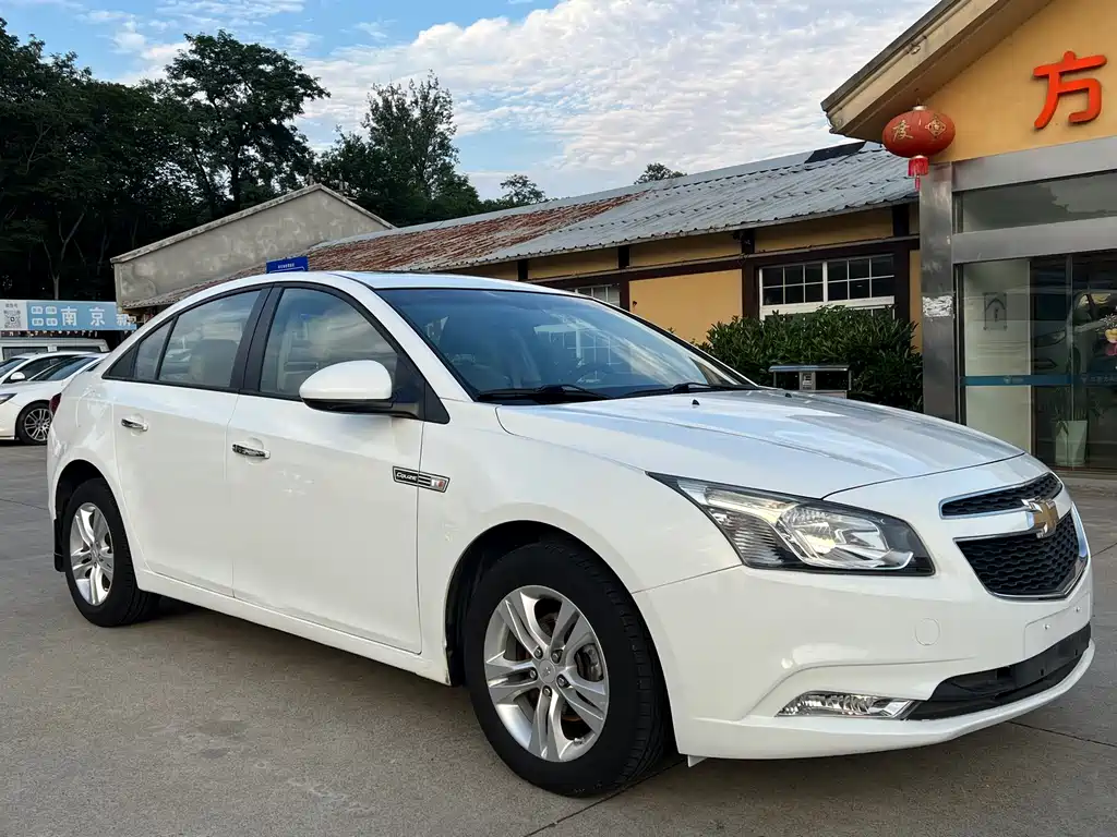 Chevrolet Cruze 2015 1.5L SE MT