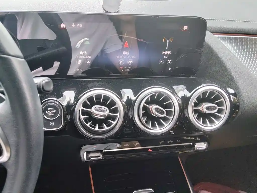 Mercedes-Benz GLA — миниатюра 6