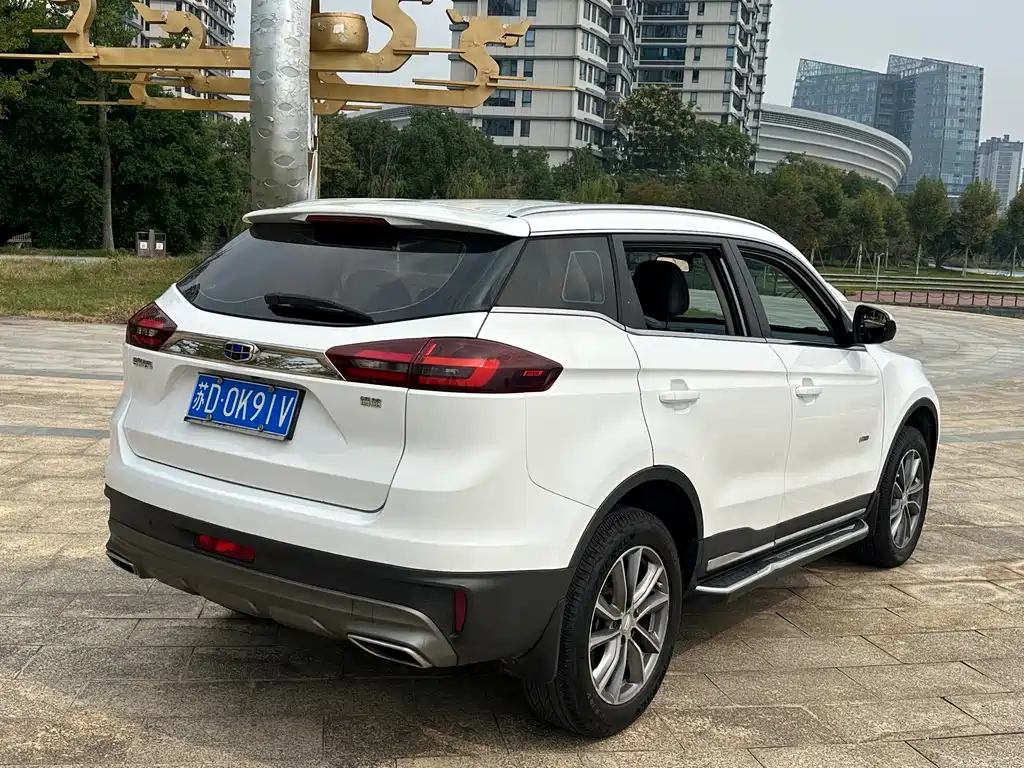 Geely Boyue — миниатюра 4