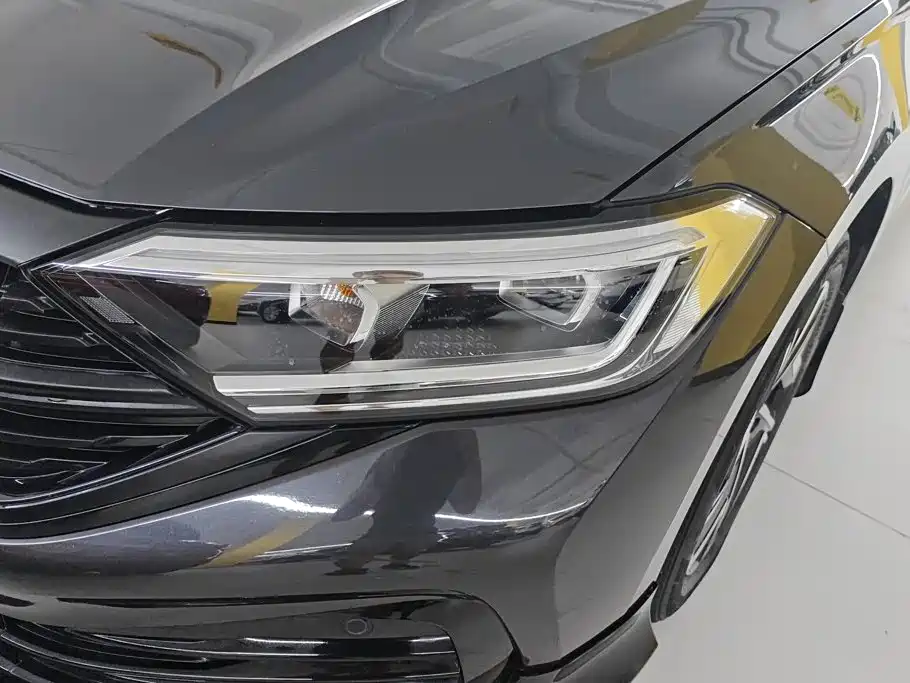 Volkswagen Sagitar — миниатюра 5