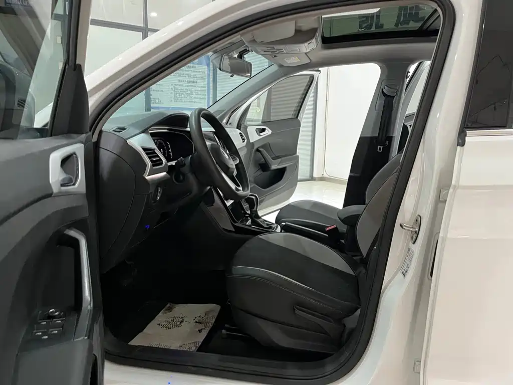 VOLKSWAGEN EXPLORING THE SHADOW