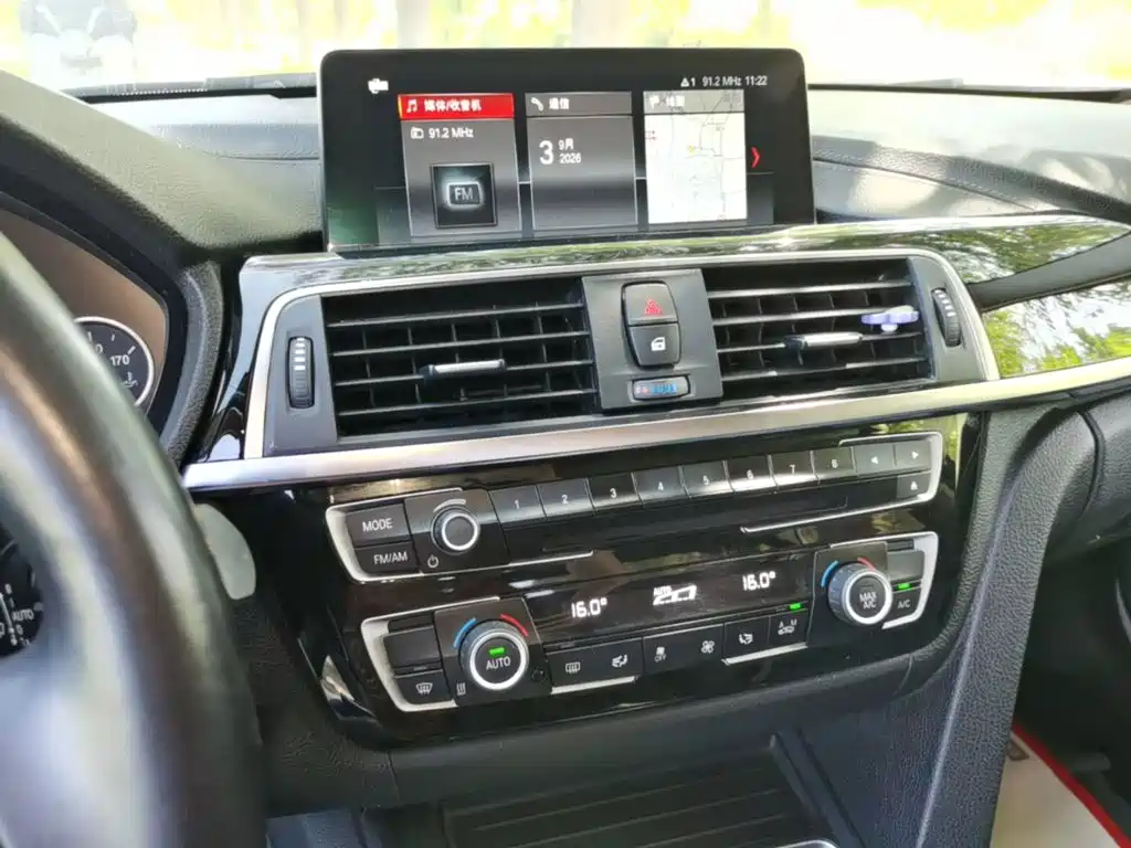 BMW 3 Series — миниатюра 13
