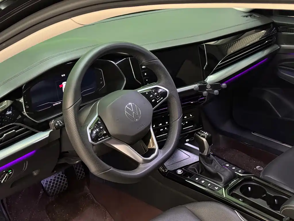 Volkswagen Passat PHEV — миниатюра 4