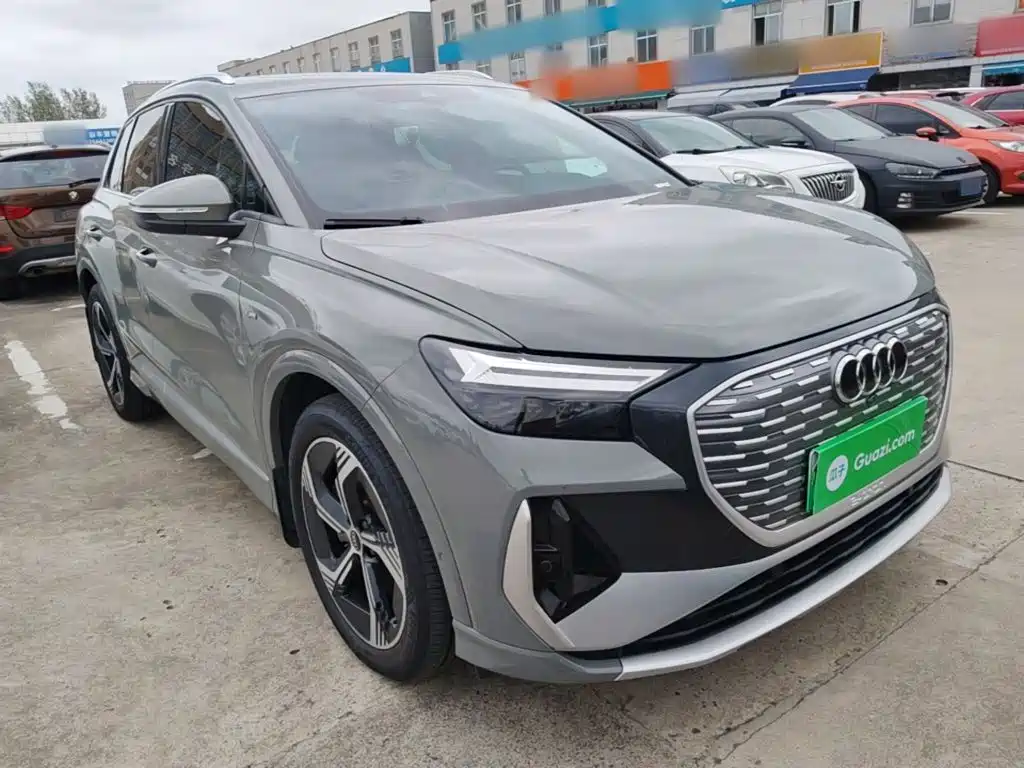 Audi Q4 e-tron — миниатюра 4