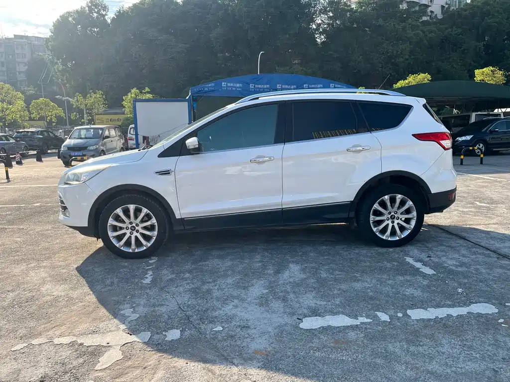 Ford Kuga — миниатюра 5