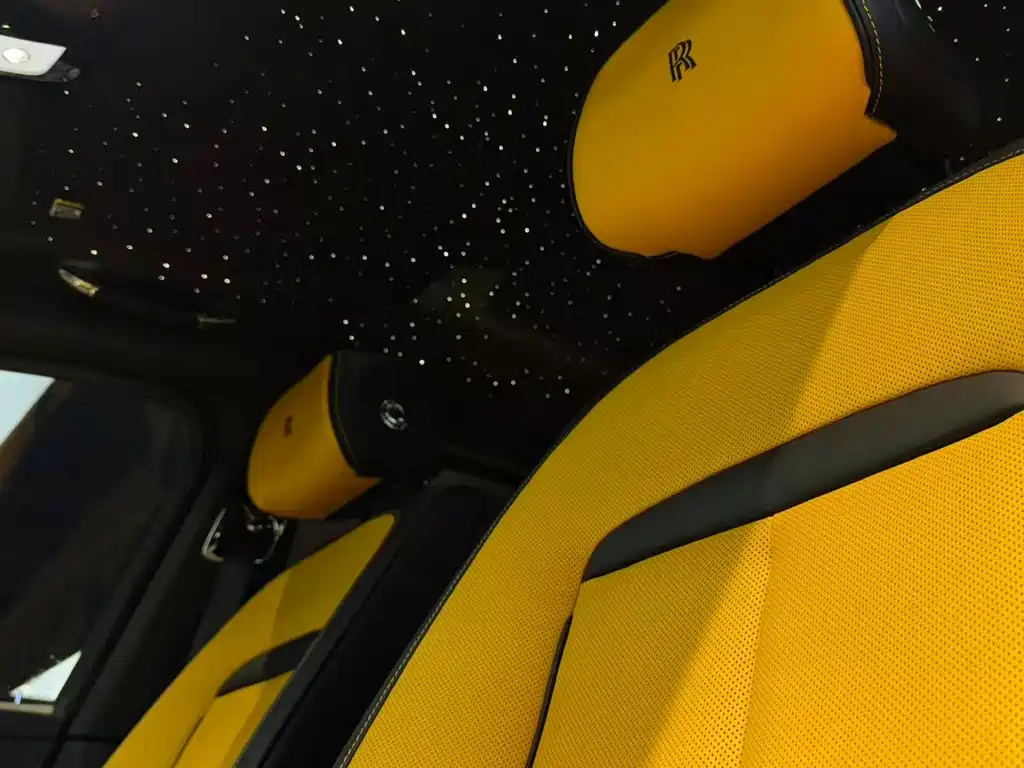 Rolls-Royce Cullinan — миниатюра 8