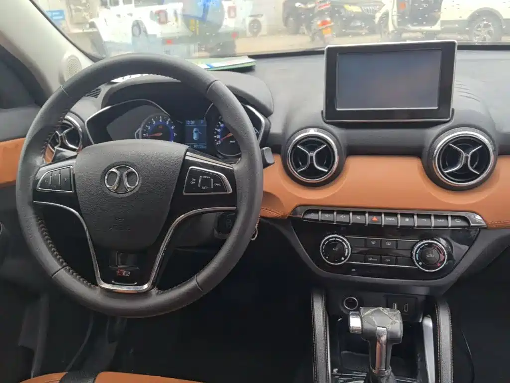 BAIC Senova X35 — миниатюра 10