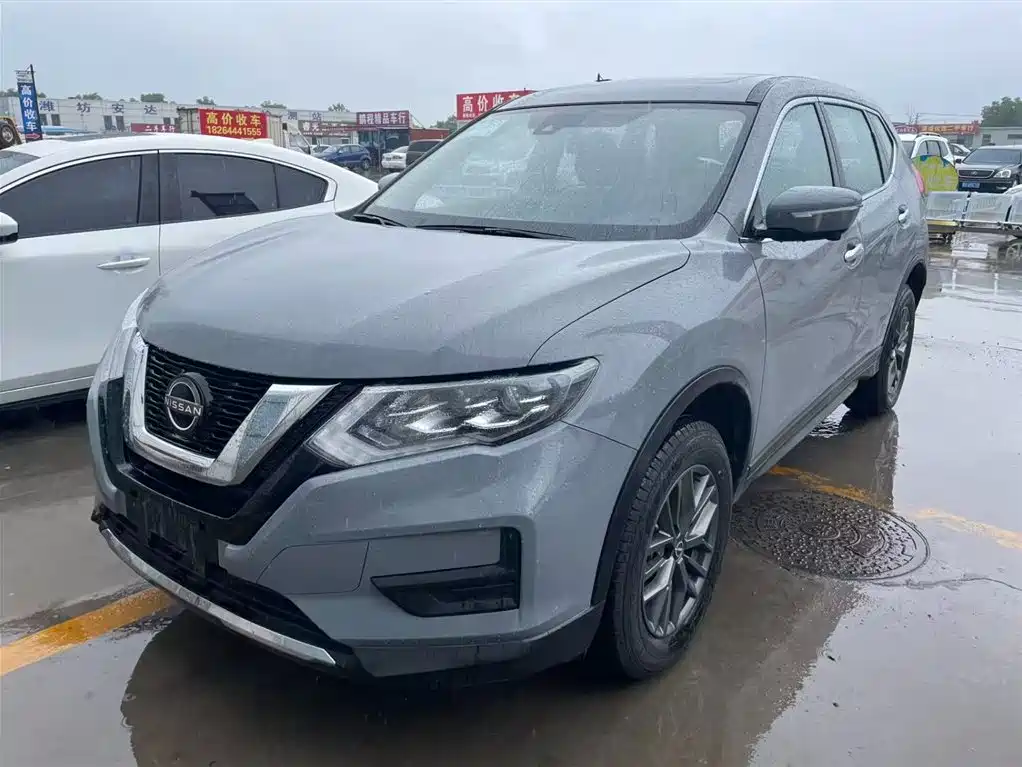 Купить Nissan X-Trail